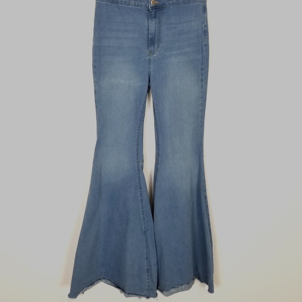 Free People Light Blue Flare Jeans - Picture 4 of 8
